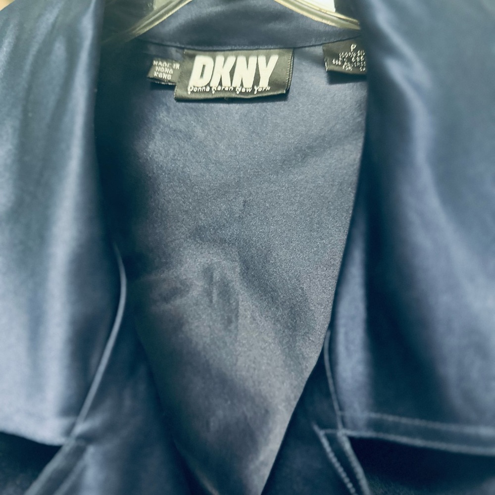 DKNY overcoat 3/4 length gorgeous large to an XL Indigo blue. Great price.